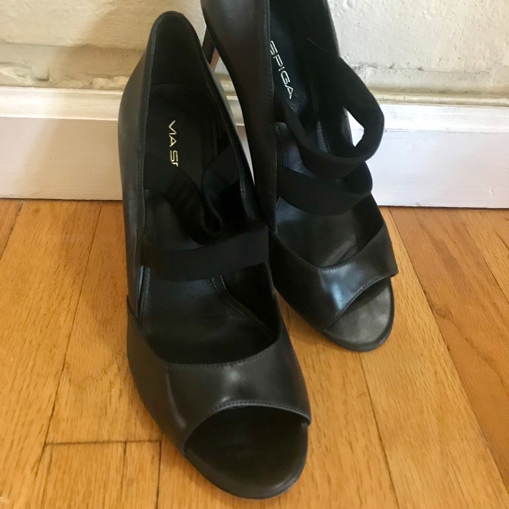 Gently Used Via Spiga Black Strappy Heels